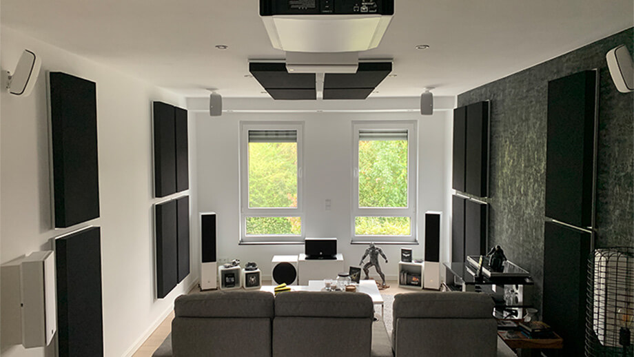 Home cinema sound insulation with FELT in suspended cassettes